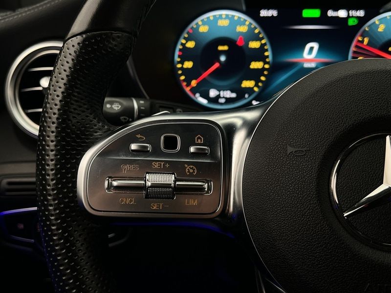 Mercedes GLC300 bild 19