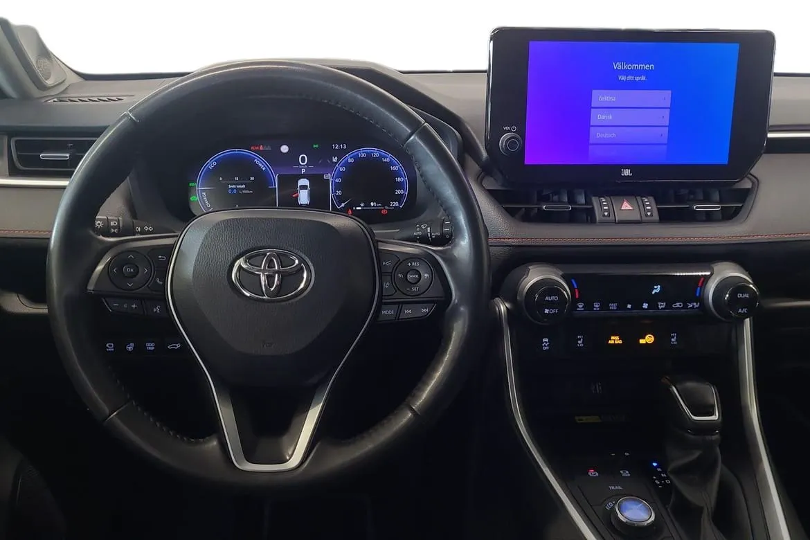 Vehicle image 14