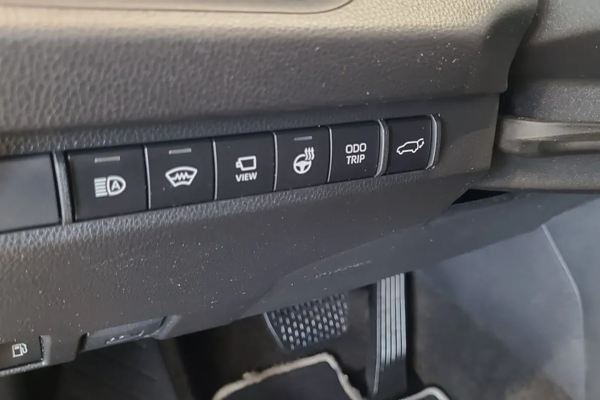 Vehicle image 22