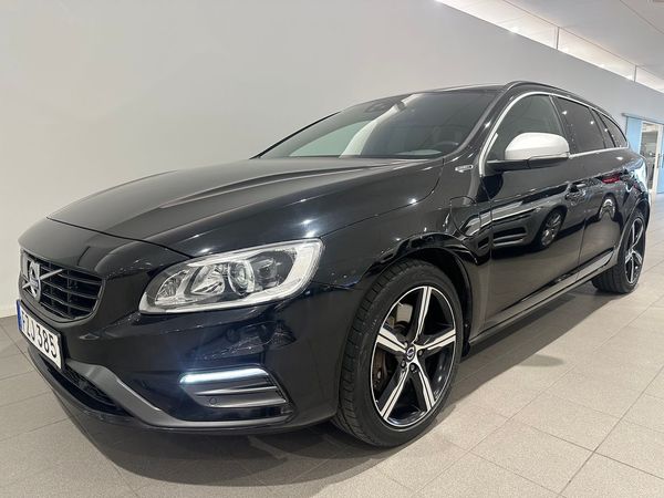 Volvo V60 D5 AWD Twin Engine Classic R-Design / Navigation / Sensorer Bak/Fram / Dragkrok / - 2018