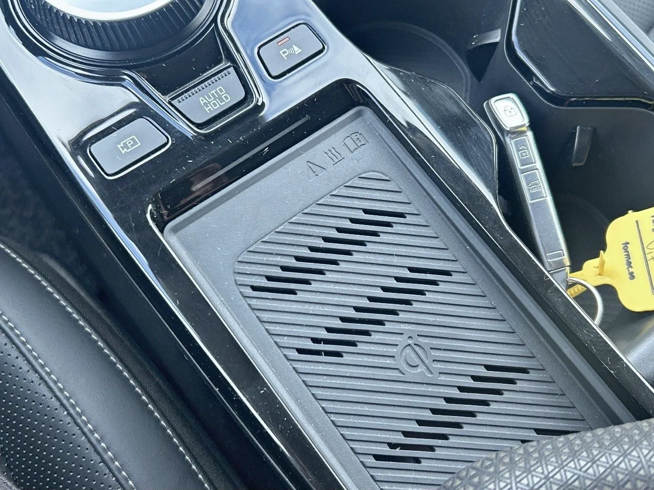 Vehicle image 21