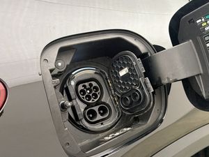 Mercedes EQA300 bild 32