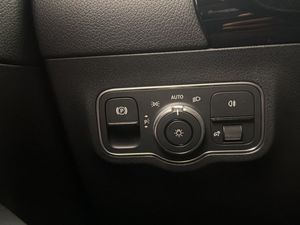 Mercedes EQA300 bild 35