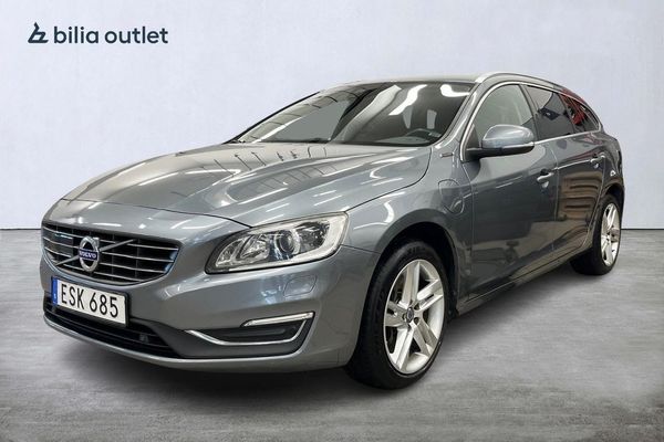 Volvo V60 D5 Twin Engine AWD Summum 231hk Drag BLIS Kamrem Bytt - 2017