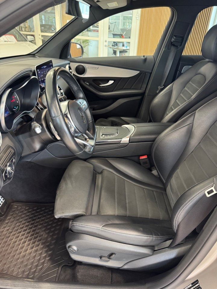 Mercedes GLC300 bild 9