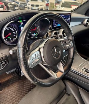 Mercedes GLC300 bild 7