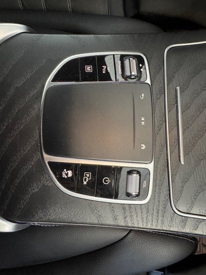 Mercedes GLC300 bild 27