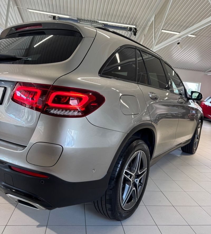 Mercedes GLC300 bild 21