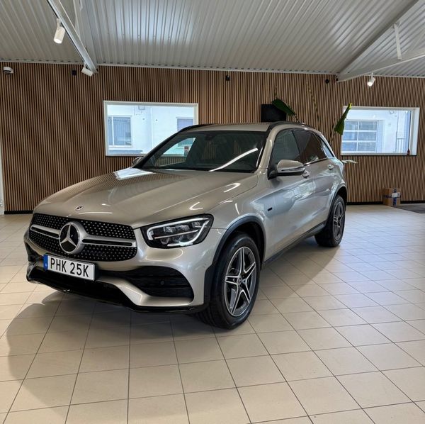 Mercedes GLC300 de 4MATIC 9G-Tronic AMG Line / Drag / GPS - 2021