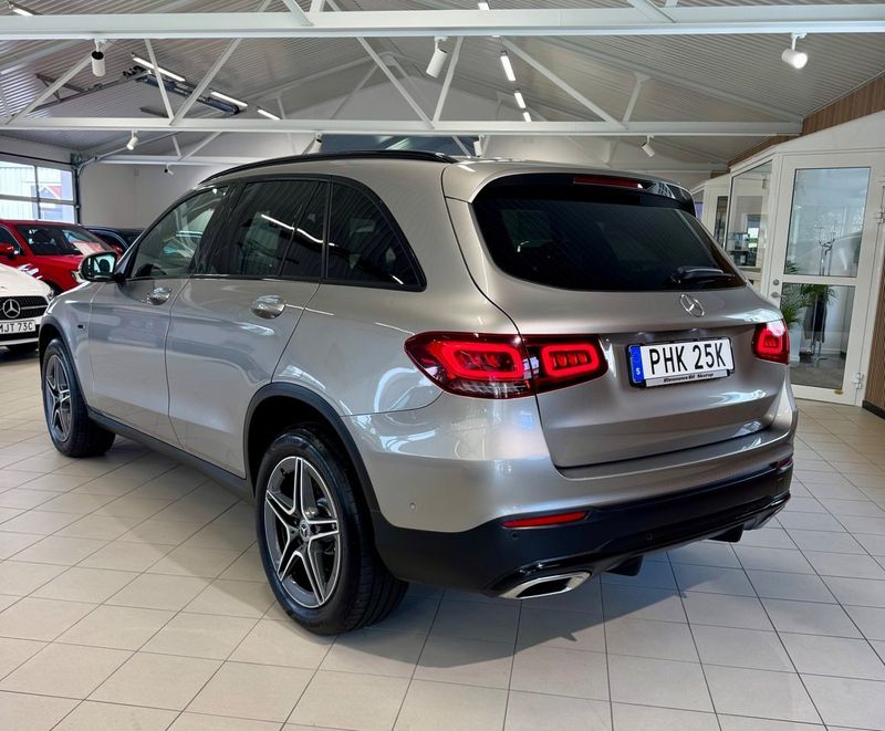 Mercedes GLC300 bild 11