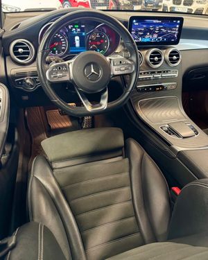 Mercedes GLC300 bild 26