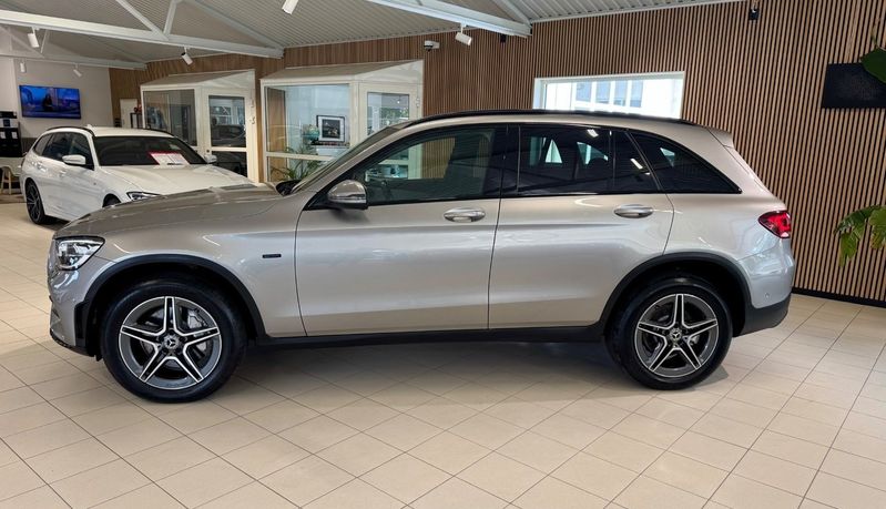 Mercedes GLC300 bild 16