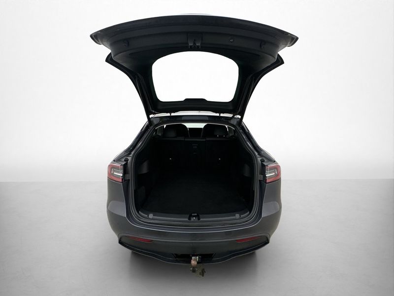 Tesla Model Y bild 11