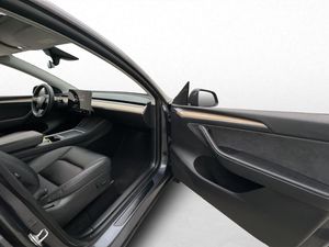 Tesla Model Y bild 29