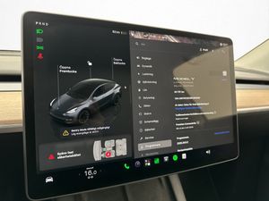Tesla Model Y bild 25
