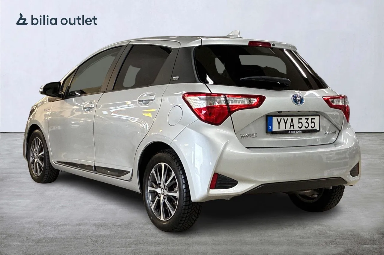 Vehicle image 7
