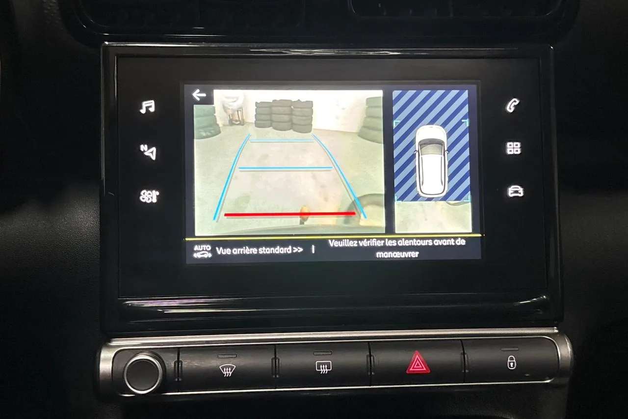 Vehicle image 20