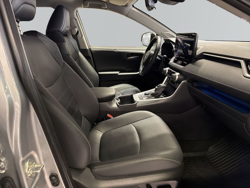Toyota RAV4 bild 6