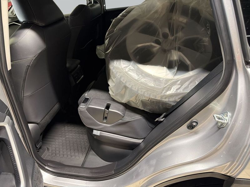 Toyota RAV4 bild 7
