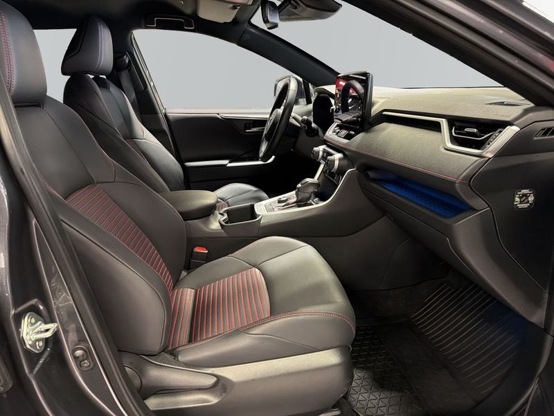 Toyota RAV4 bild 6