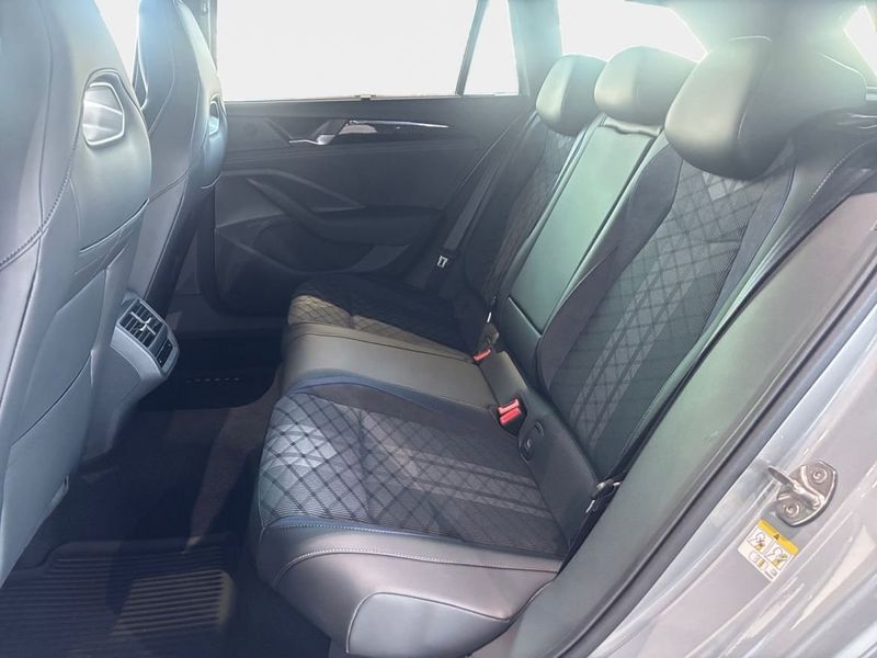 Volkswagen Passat bild 13