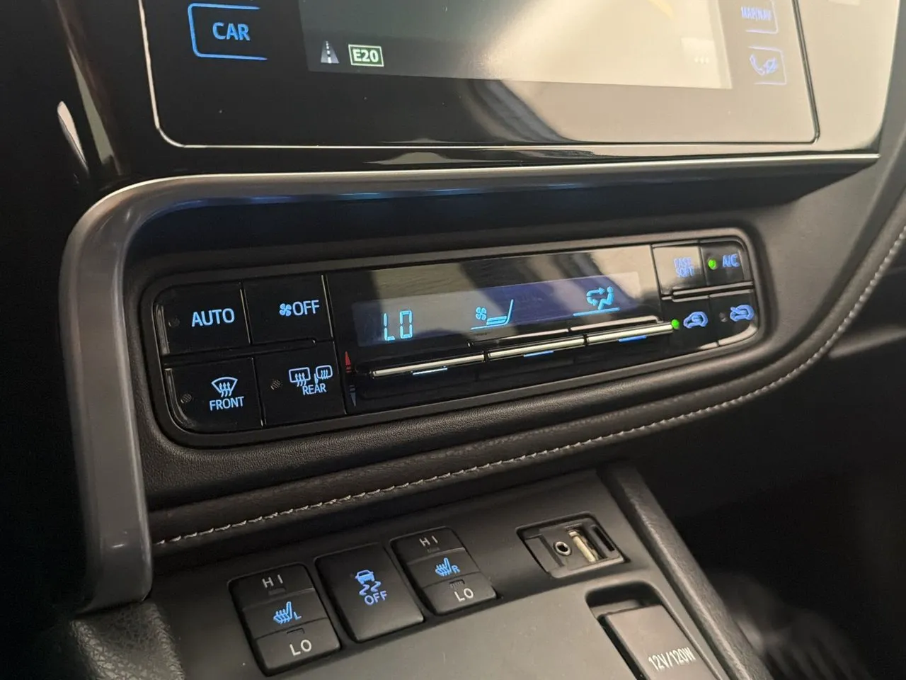 Vehicle image 21