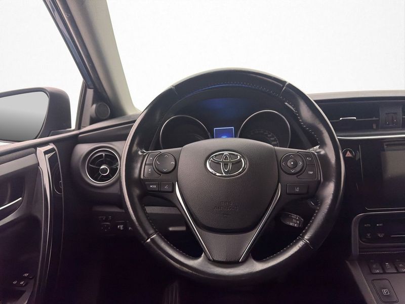 Toyota Auris bild 19