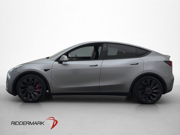 Tesla Model Y Performance AP Värmepump Drag Moms Quicksilver - 2023