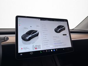 Tesla Model Y bild 28