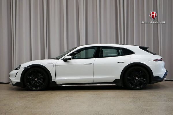 Porsche Taycan 4 Cross Turismo Chrono Pano 360 Värmepump Rattvärme - 2022