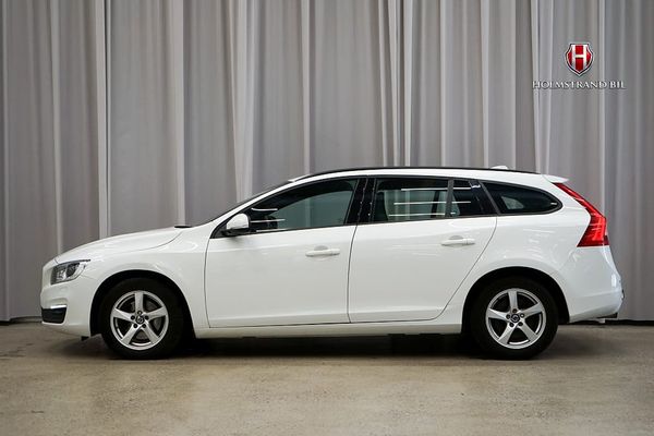 Volvo V60 T3 Classic Edition Drag P-värme VOC Rattvärme Fullserv - 2018
