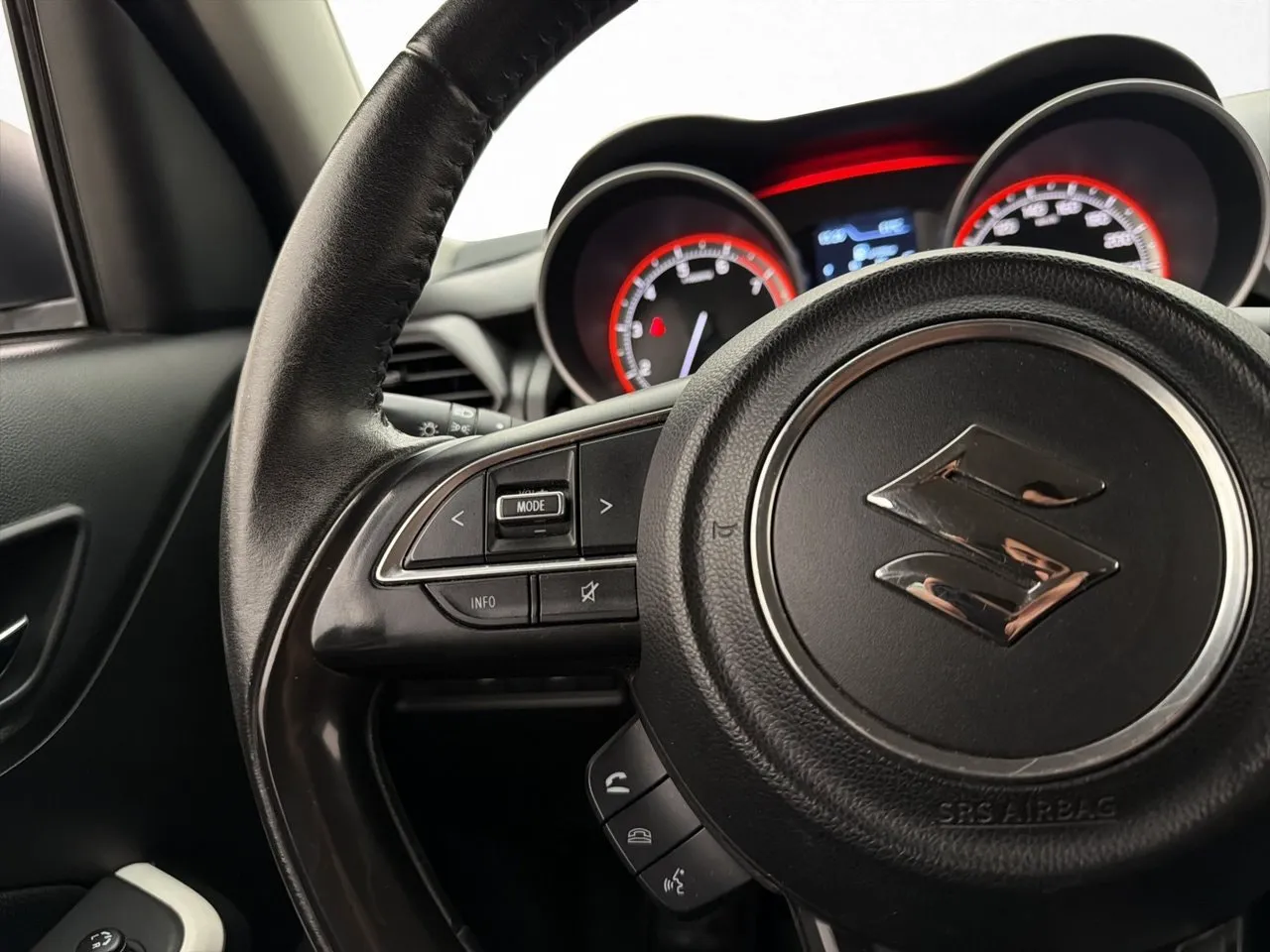 Vehicle image 20