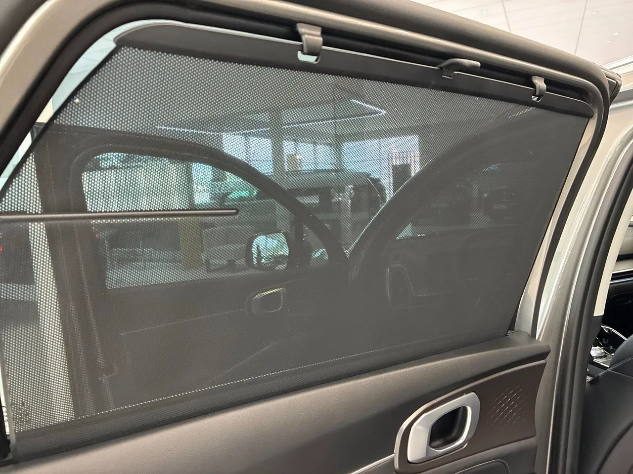 Vehicle image 27