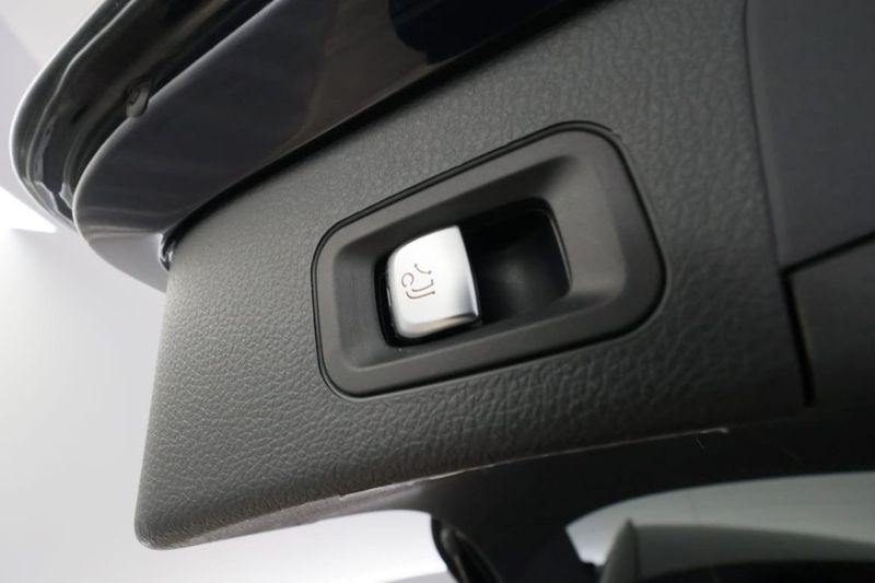 Mercedes C300 bild 9