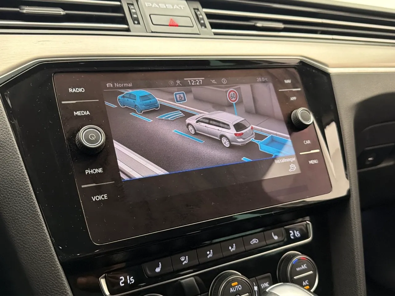 Vehicle image 20