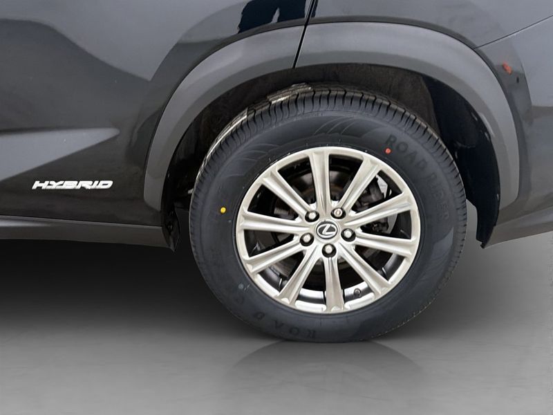 Lexus NX bild 28