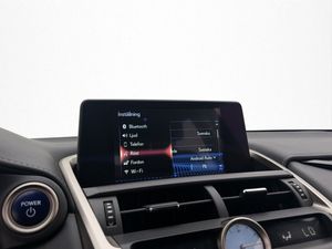 Lexus NX bild 22