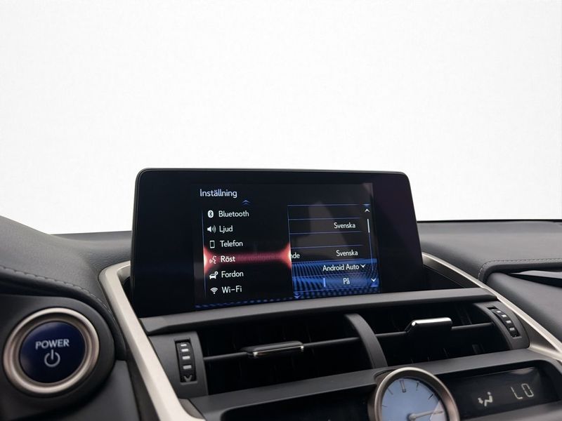 Lexus NX bild 22