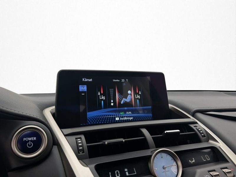 Lexus NX bild 21