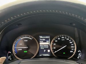 Lexus NX bild 18