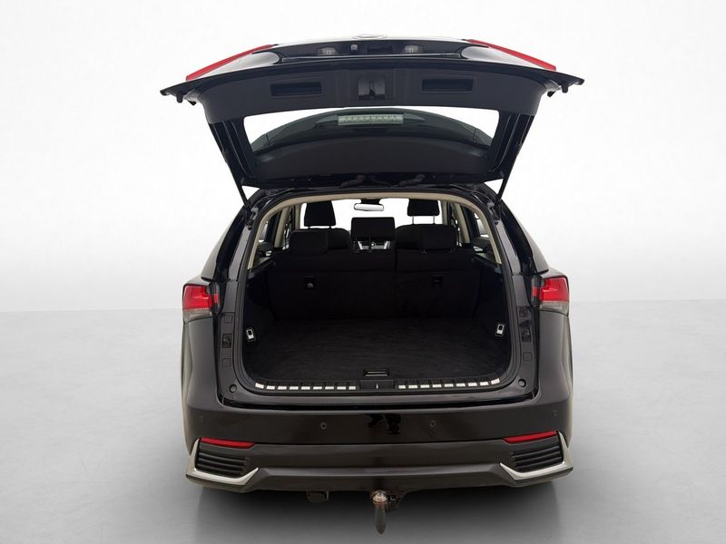 Lexus NX bild 26