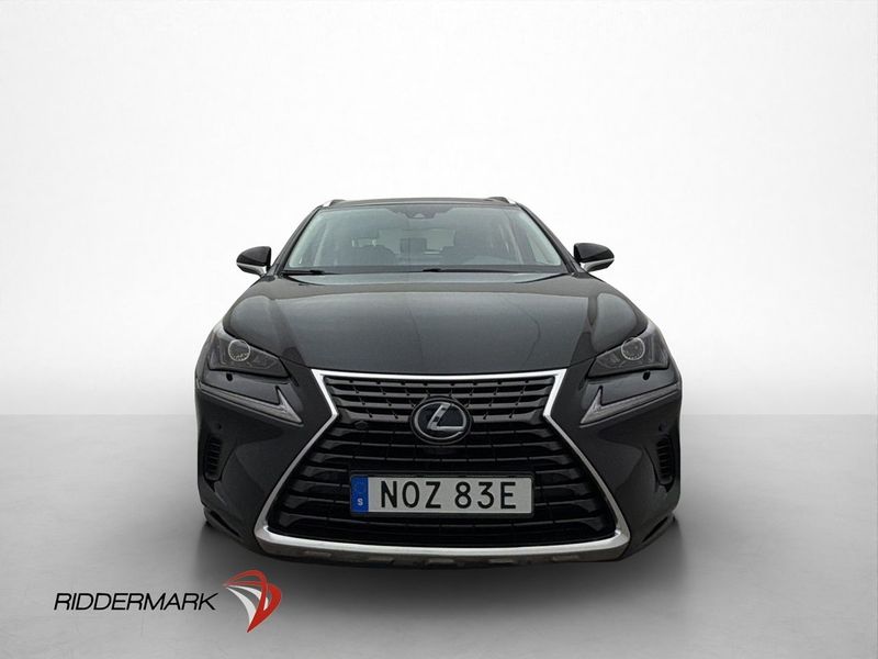 Lexus NX bild 2