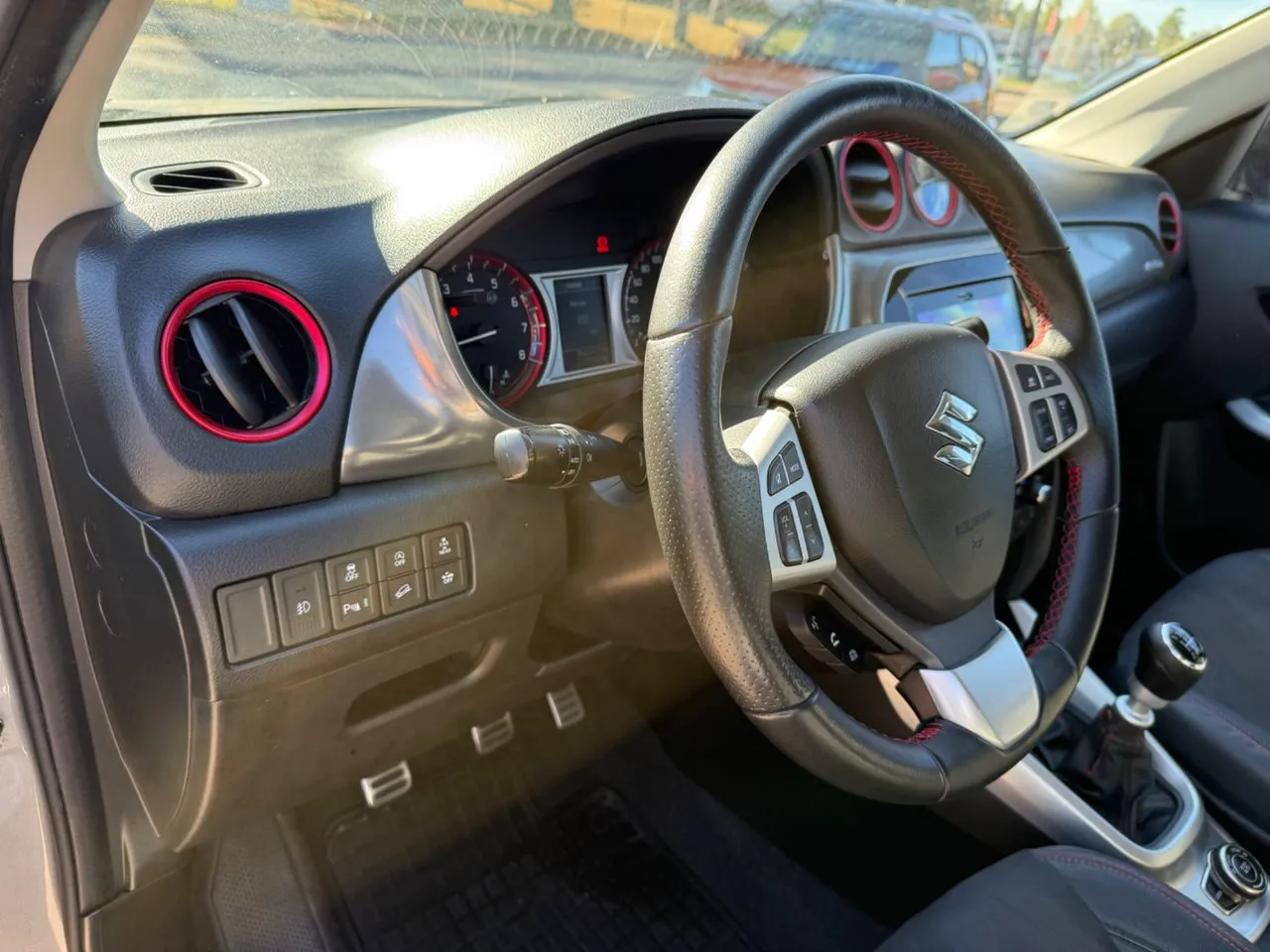 Vehicle image 18