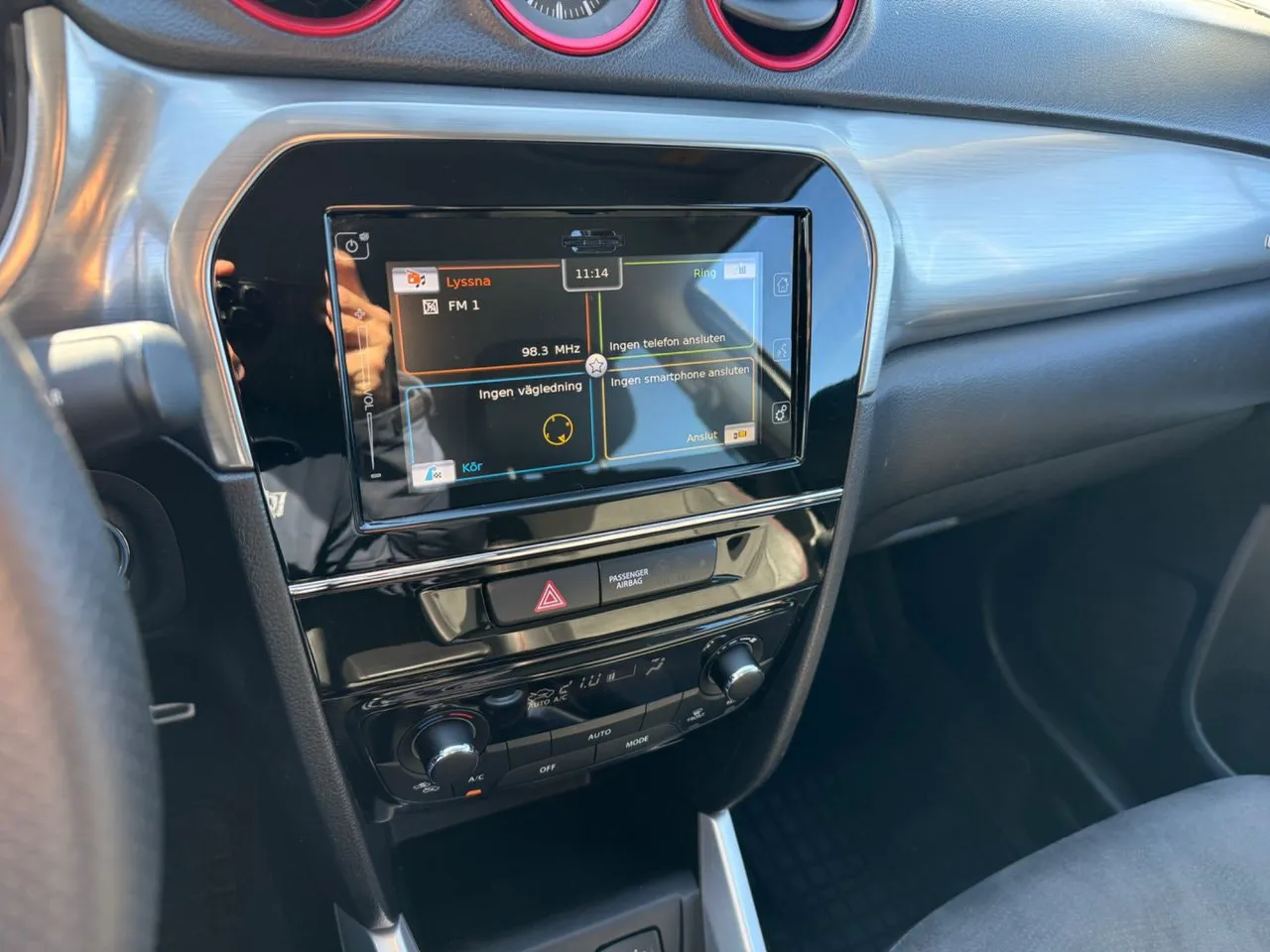 Vehicle image 21
