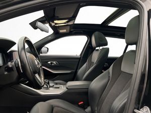 BMW 330 bild 11