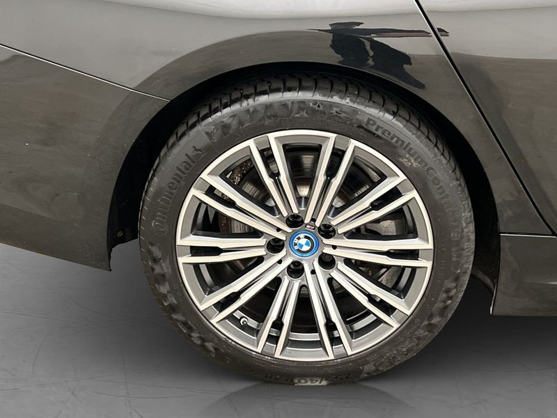 BMW 330 bild 35