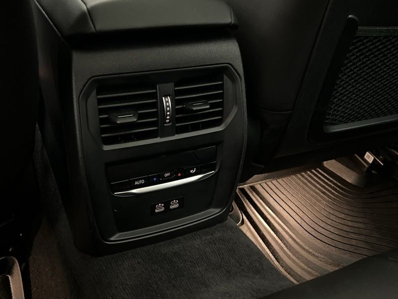 BMW 330 bild 17