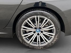 BMW 330 bild 34