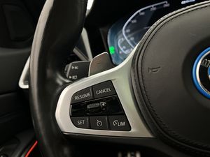 BMW 330 bild 18