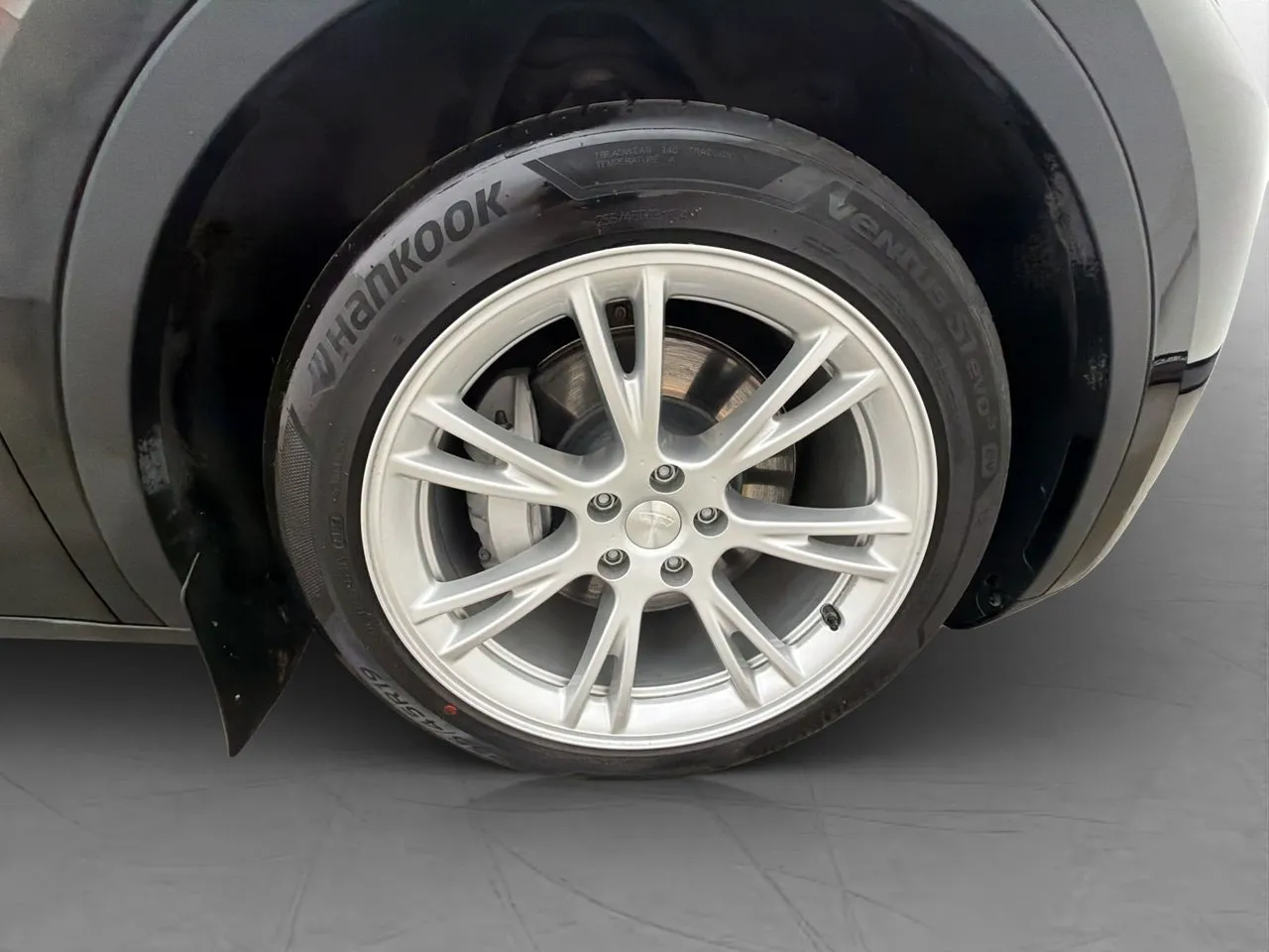 Vehicle image 35